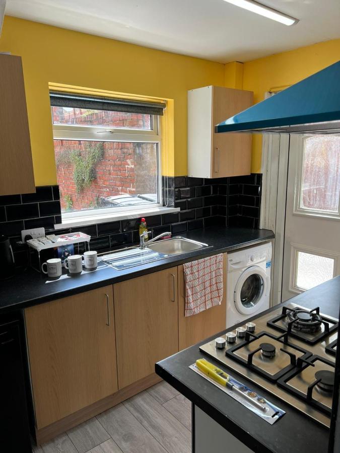 Апартаменти Nuns Moor Fully Equipped Kitchen Free Parking Netflix Ньюкасл-апон-Тайн Екстер'єр фото