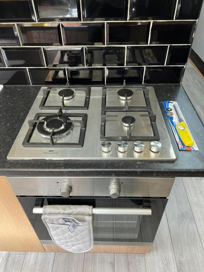 Апартаменти Nuns Moor Fully Equipped Kitchen Free Parking Netflix Ньюкасл-апон-Тайн Екстер'єр фото