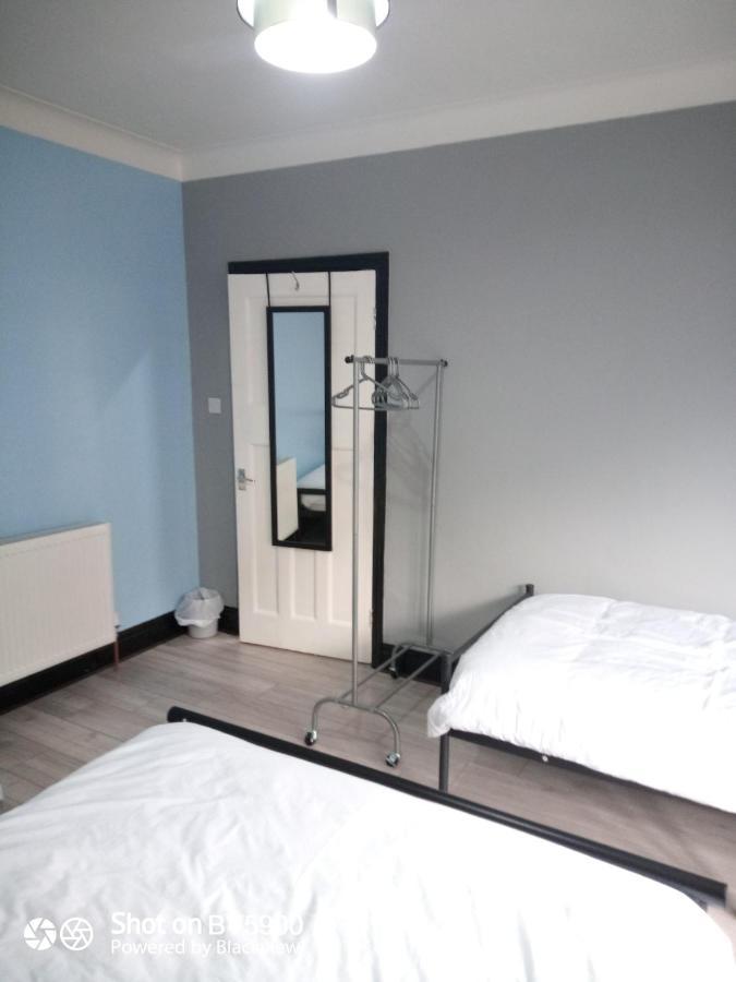 Апартаменти Nuns Moor Fully Equipped Kitchen Free Parking Netflix Ньюкасл-апон-Тайн Екстер'єр фото