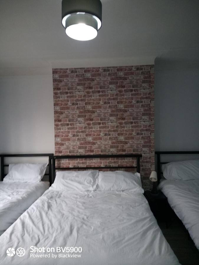 Апартаменти Nuns Moor Fully Equipped Kitchen Free Parking Netflix Ньюкасл-апон-Тайн Екстер'єр фото